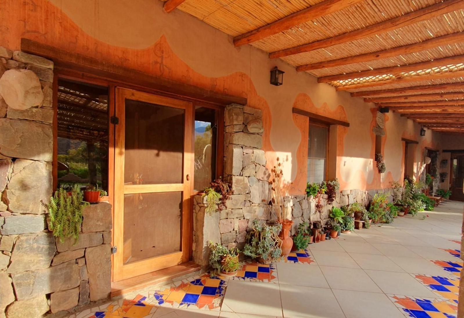 Villa Solar Del Tropico Huacalera Exterior foto